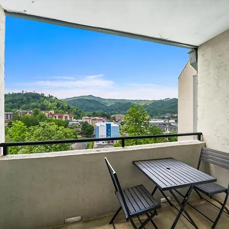 Uptown Gatlinburg Getaway Vila